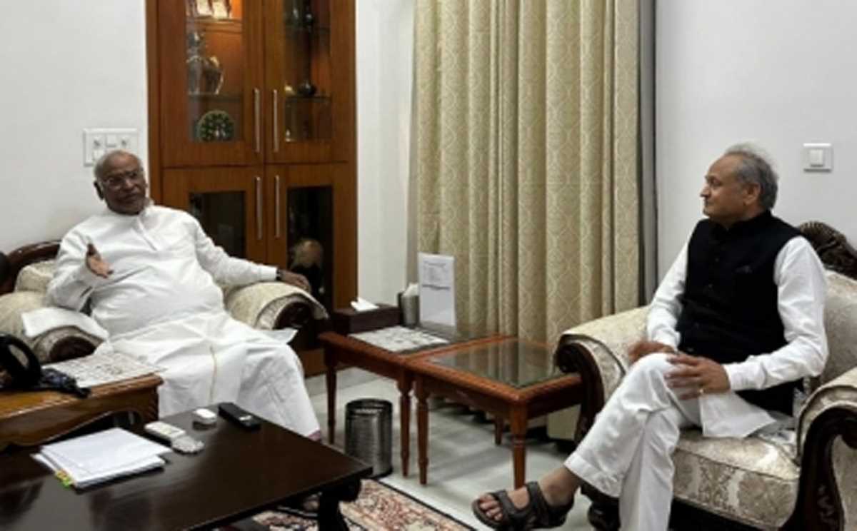 गहलोत ने की खड़गे से मुलाकात, सचिन पर कोई मतभेद नहीं